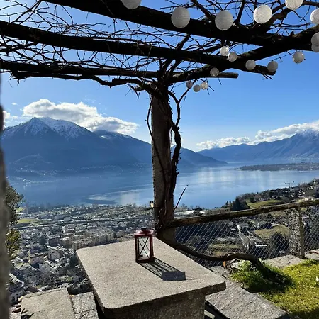 Semesterbostad Casa Reto - Im Tessin